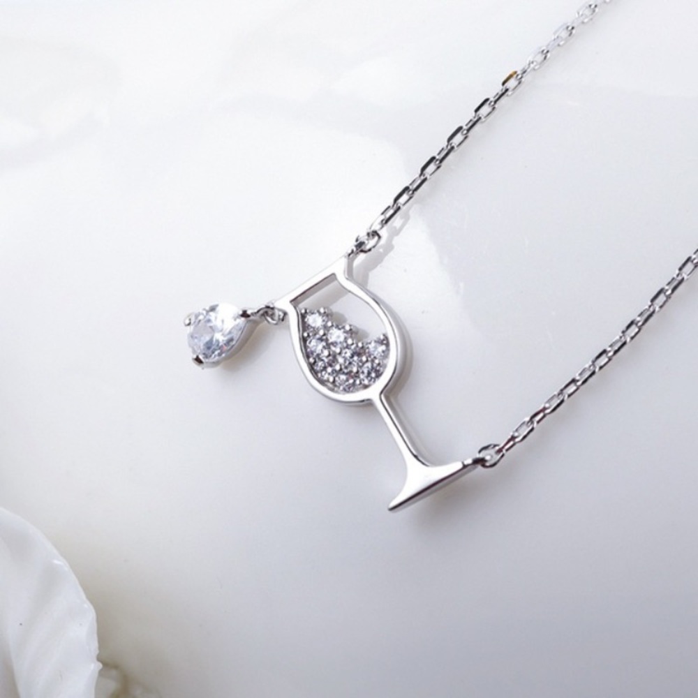 🍷 Lovely Shiny Rhinestone Leaning Dripping Wine Glass Necklace 🍷 - Picture 2 of 5